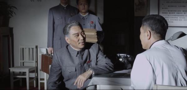 一代偉人毛澤東，晚年病痛纏身，仍要為人民服務！致敬毛主席