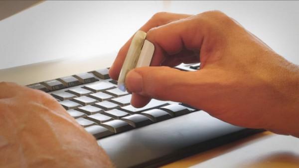 告別滑鼠肘？試試Mycestro指戴式滑鼠