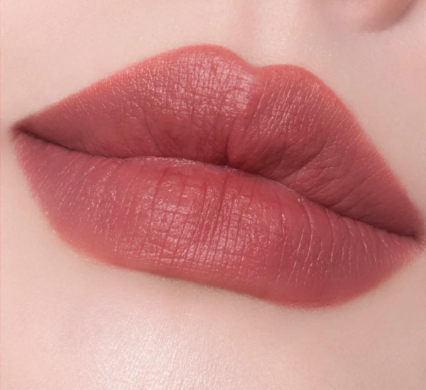 建議“黃皮”女生,秋冬買口紅都別少了這幾支,顯白高階有女人味 建議“黃皮”女生,秋冬買口紅都別少了這幾支,顯白高階有女人味