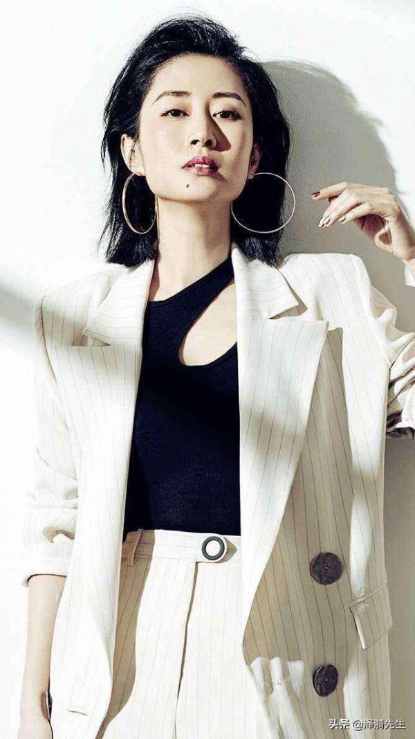 颯姐劉敏濤：從怨婦到大姐大，“娜拉”出走之後憑什麼幸福？