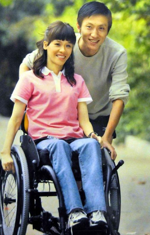 1998年，17歲的桑蘭在體操賽場上摔成癱瘓，如今她怎樣了？