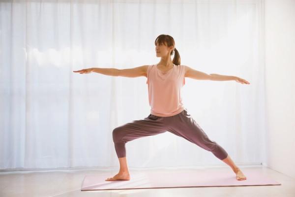 經常半夜“自然醒”再難入眠，怎麼回事？多數是4個問題在作祟