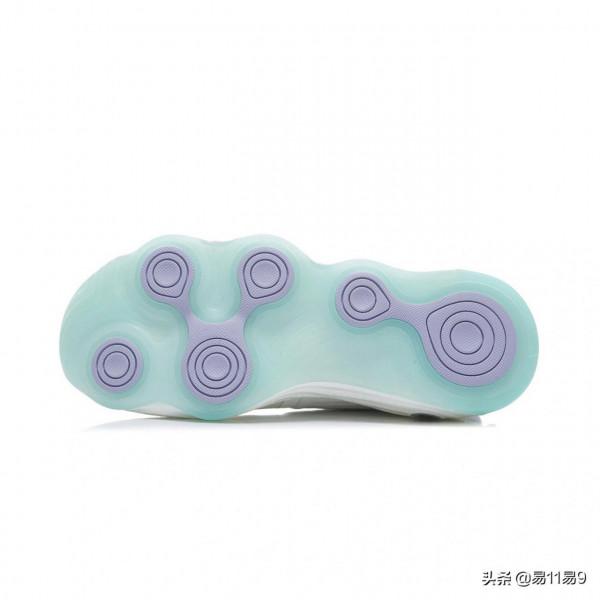 䨻發熱愛，打破“功能”與“時尚”的界限！李寧·無界3