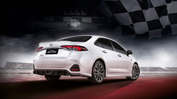 豐田在泰國推出卡羅拉紐博格林特別版車型 動力弱雞造型炫酷