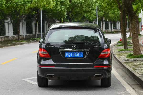 6缸6座的賓士R350L,輕鬆勝任多人出行 6缸6座的賓士R350L,輕鬆勝任多人出行