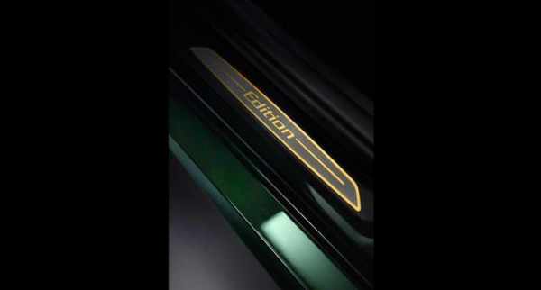 官宣丨新款寶馬X2釋出，車身鑲嵌金邊，土豪氣息十足，3月份投產