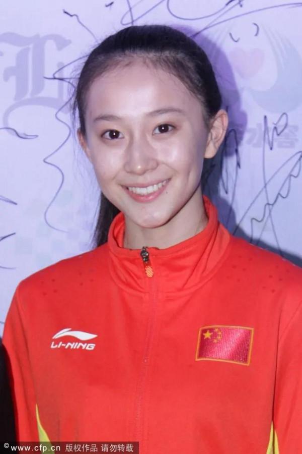 體操女神張豆豆退役後拒絕進入演藝圈，而是擔任教練，傳為佳話