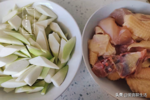 入秋後，吃牛羊肉不如吃它，12塊一斤，燉上一鍋滋補健腦，好鮮美