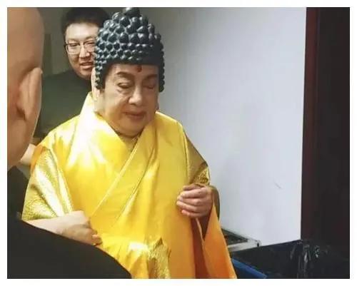 他曾是“如來佛祖”的扮演者,後去泰國買佛像,結果上面全是自己 他曾是“如來佛祖”的扮演者,後去泰國買佛像,結果上面全是自己