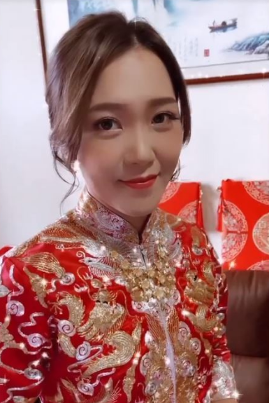 恭喜!前TVB新聞小花風光出嫁曬恩愛照,與圈外男友正式舉行婚禮 恭喜!前TVB新聞小花風光出嫁曬恩愛照,與圈外男友正式舉行婚禮