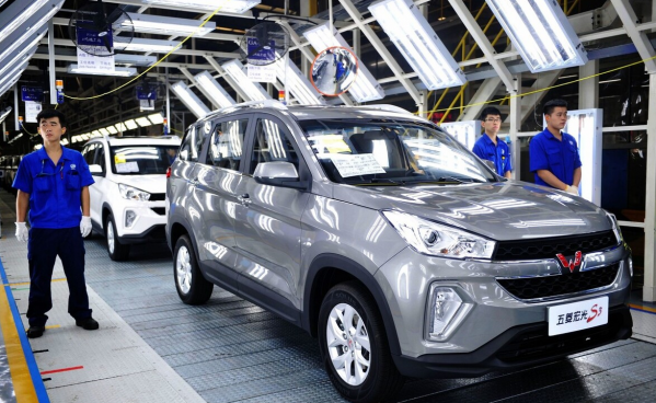 新車6年“免檢”不等於“不檢”，免檢車需要注意3件事，以免被罰