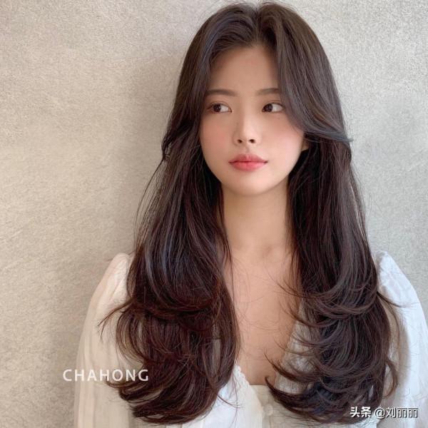 春節女士髮型我看好這3種燙髮，時尚不張揚，效果還不賴