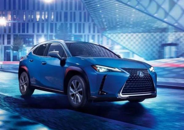 雷克薩斯的尷尬:ES有多好賣,UX就有多難賣 雷克薩斯的尷尬:ES有多好賣,UX就有多難賣