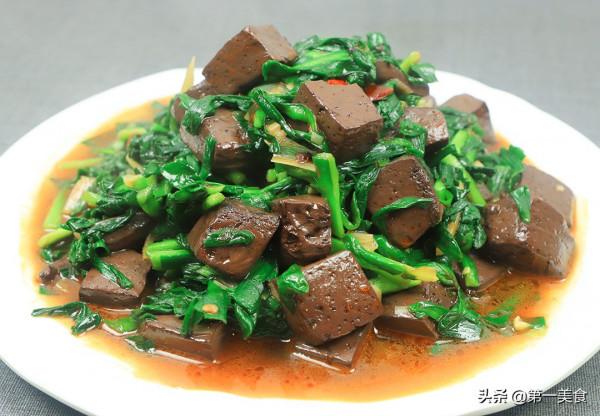 韭菜燒鴨血,先下韭菜還是先下鴨血,廚師長告訴你技巧,細嫩爽口 韭菜燒鴨血,先下韭菜還是先下鴨血,廚師長告訴你技巧,細嫩爽口