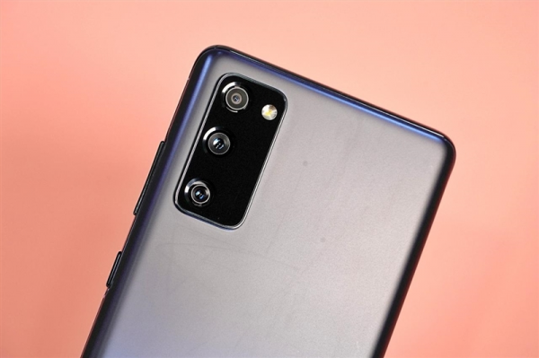 三星加速清倉,從4999元跌至3099元,3200萬+120HZ直面屏 三星加速清倉,從4999元跌至3099元,3200萬+120HZ直面屏