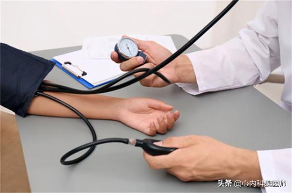 量血壓是左手還是右手?醫生提醒:在家測血壓做好這3點才準確 量血壓是左手還是右手?醫生提醒:在家測血壓做好這3點才準確