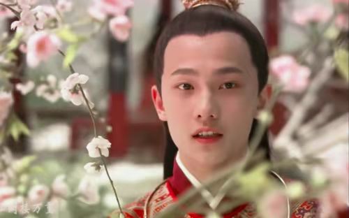 2021年度&OpenCurlyDoubleQuote;好感藝人&rdquo;：身為頂流卻毫無明星架子，冠軍實至名歸