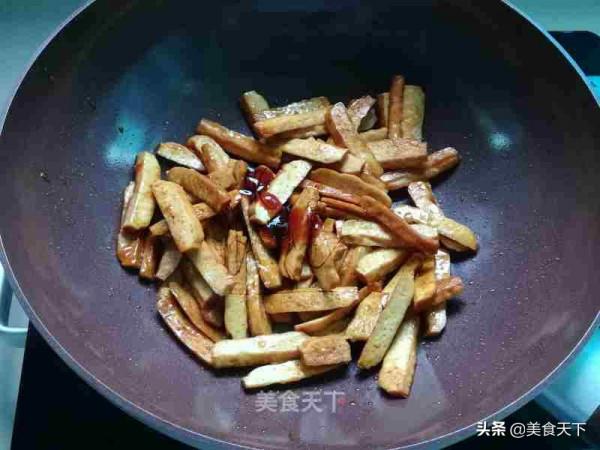 香乾像我這樣炒，兩碗米飯都不夠吃