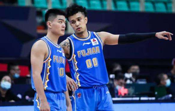 被福建隊選中！網紅後衛阿迪力，出戰10場比賽！他還能打出來嗎？