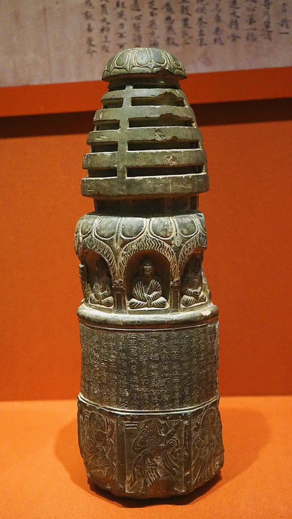 為了敦煌特展,故宮拿出了秘藏60年的大小忽雷 為了敦煌特展,故宮拿出了秘藏60年的大小忽雷