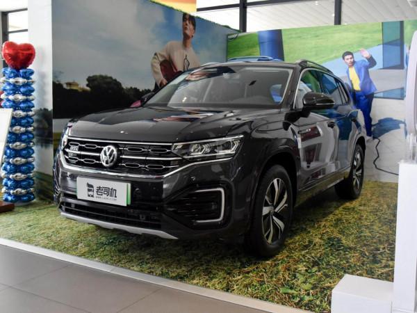 動力不輸2.0T的SUV，高性價比還省油，帶你看探嶽新能源