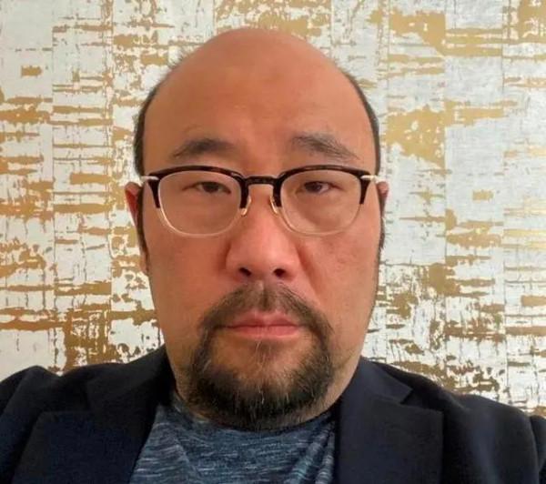 &quot;雙匯黑幕&quot;萬洪建：自曝父親醜聞，遭親弟奪權，年過半百逼宮不成