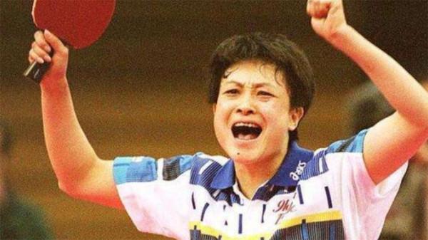 退出國家隊加入日本籍，戰勝鄧亞萍狂喊“呦西”，她是否該被原諒