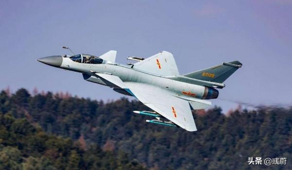 伊朗最終選擇俄羅斯蘇35S和蘇30SM，是殲10CE不夠先進嗎？