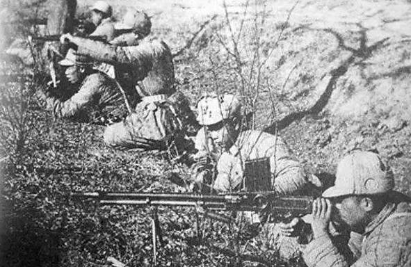 粟裕封神之戰:看他如何戲耍邱清泉,殲滅區壽年,逼瘋黃百韜 粟裕封神之戰:看他如何戲耍邱清泉,殲滅區壽年,逼瘋黃百韜