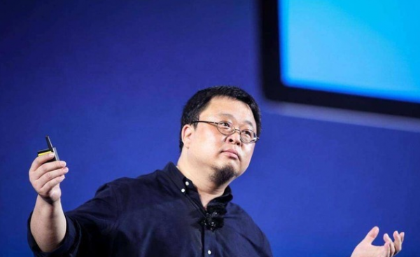 realme真我GT大師探索版的表現,讓我們看到了庫克與喬布斯的差距 realme真我GT大師探索版的表現,讓我們看到了庫克與喬布斯的差距