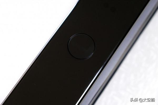 強大人臉識別,貼心實時監控,德施曼月光寶盒Q8F Pro評測 強大人臉識別,貼心實時監控,德施曼月光寶盒Q8F Pro評測