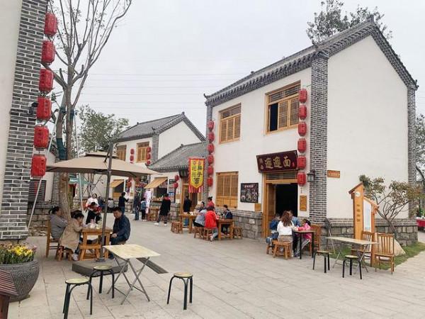 濟寧一個“假古鎮”走紅，風景美小吃多，遊客爭相打卡
