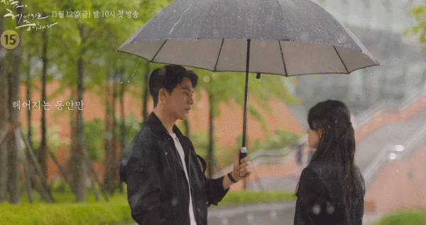 40歲宋慧喬又演女精英,戴CHAUMET拎Fendi,職場風穿搭超養眼 40歲宋慧喬又演女精英,戴CHAUMET拎Fendi,職場風穿搭超養眼