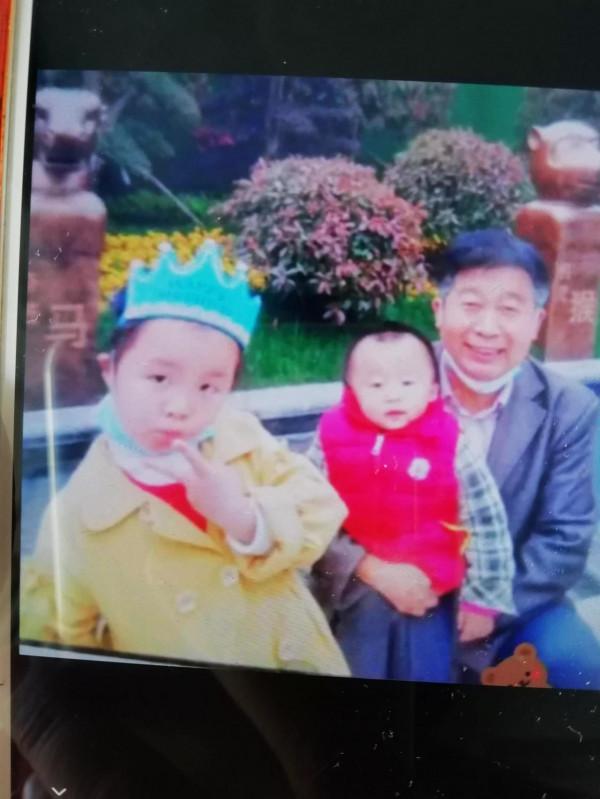 在庭審前杜媽兩次談到郭威 被撕裂的親情再也回不到從前 在庭審前杜媽兩次談到郭威 被撕裂的親情再也回不到從前