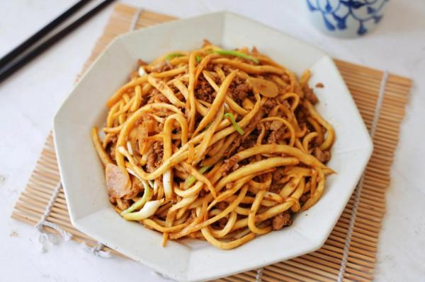 天氣熱不知道吃什麼，這樣的家常小炒一定要試試，開胃下飯