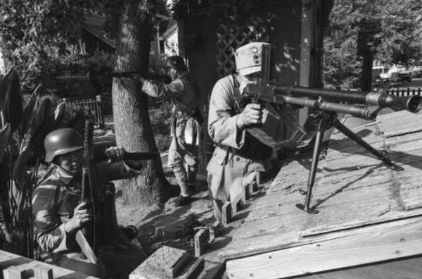 陳官莊全軍覆沒，杜聿明被俘後吐槽：邱瘋子害了我