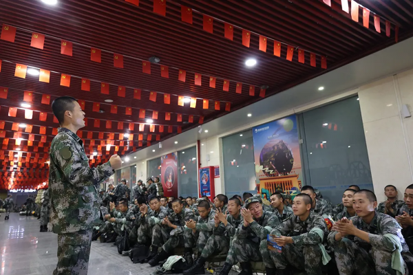 新兵的12堂“啟蒙課”