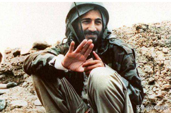 美軍海豹突擊隊，擊殺本拉登後，為啥快速將其海葬？在怕什麼？