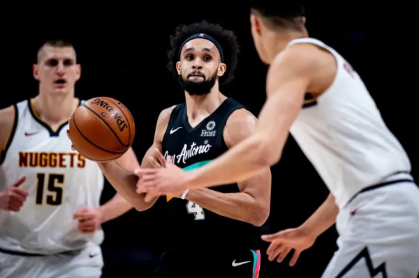 健康的德里克.懷特將會是馬刺新的進攻利器？會是未來當家球星嗎