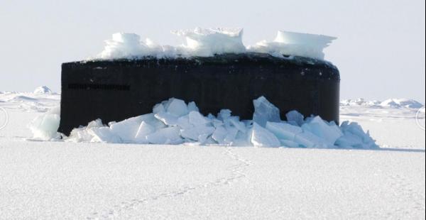 從破冰到發射僅4分鐘，俄羅斯潛艇部署北冰洋，美國為何會緊張？