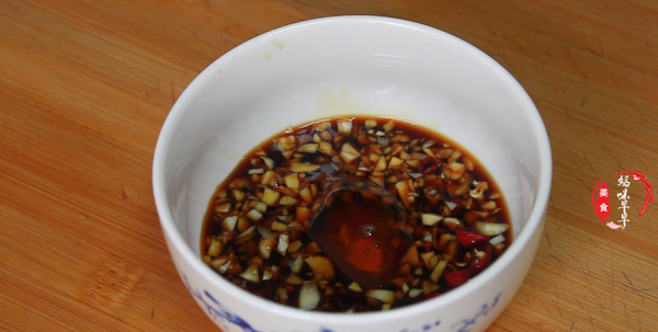 正月十五元宵節，不管有錢沒錢，6道吉祥菜端上桌，寓意招財紅火