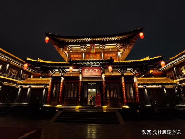 漢EV自駕洛陽,市內免費的洛邑古城的夜景是不會讓你失望的 漢EV自駕洛陽,市內免費的洛邑古城的夜景是不會讓你失望的