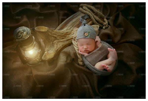 孩子拍滿月照好還是百天照好? 孩子拍滿月照好還是百天照好?