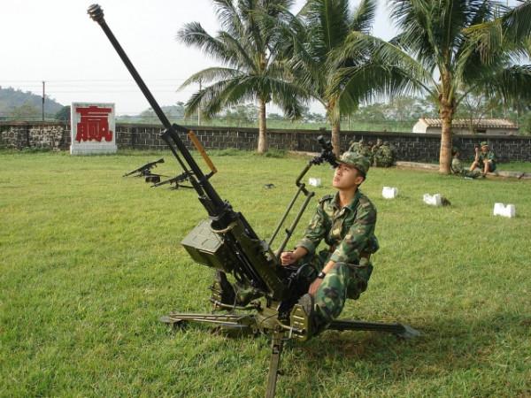 解放軍邊防部隊神器:威力比肩機炮,能夠高平兩用的02式高射機槍 解放軍邊防部隊神器:威力比肩機炮,能夠高平兩用的02式高射機槍