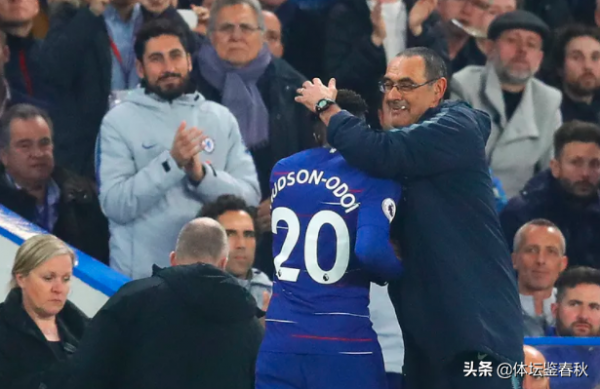 轉會：薩里挖角切爾西；阿扎爾成交換詹姆斯籌碼，都靈前鋒遭哄搶