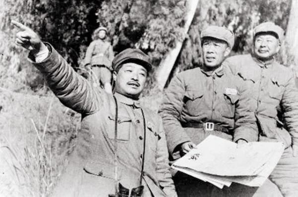 八路一個團打退了日軍,戰士們都很高興,師長卻說:其中有鬼 八路一個團打退了日軍,戰士們都很高興,師長卻說:其中有鬼