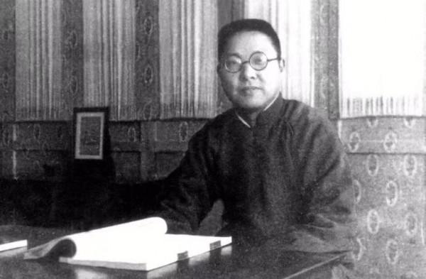 他曾多次幫助偉人，建國後進京求職，偉人：早替你安排好了