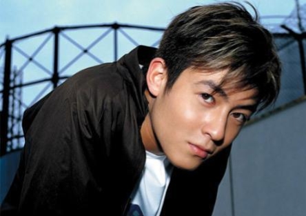 這兩年娛樂圈的渣男全出現了，是準備湊一桌打麻將嗎