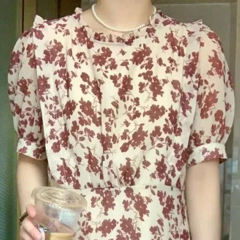 “富婆們”為什麼都愛穿連衣裙? “富婆們”為什麼都愛穿連衣裙?