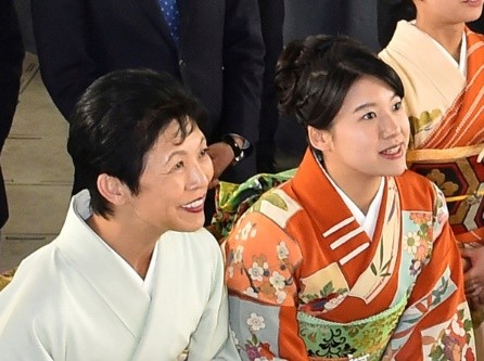 日本絢子公主:嫁妝600萬,新郎長得帥家世好,愛笑的女孩運氣好 日本絢子公主:嫁妝600萬,新郎長得帥家世好,愛笑的女孩運氣好